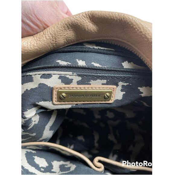 Banana Republic Leather hobo bag - Picture 8 of 9